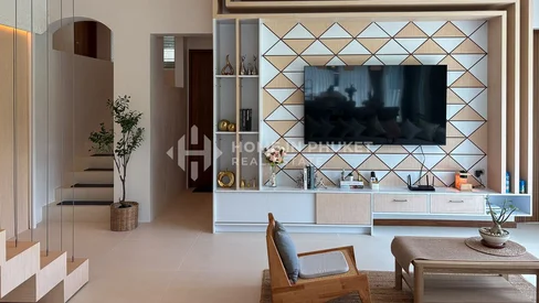 Villas modernes à la colline avec piscine à Paklok