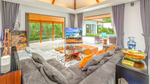 Luxurious Balinese-Style Villa 4-Bed in Layan