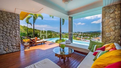 วิลล่าทันสมัย 5 ห้องนอน พร้อมวิวทะเลแบบพาโนรามา