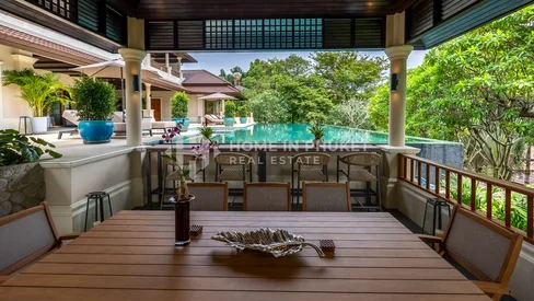 Chaleureuse villa de style thaïlandais avec 7 chambres à Layan