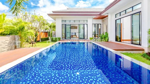 Contemporary 3-Bed Pool Villa in Layan