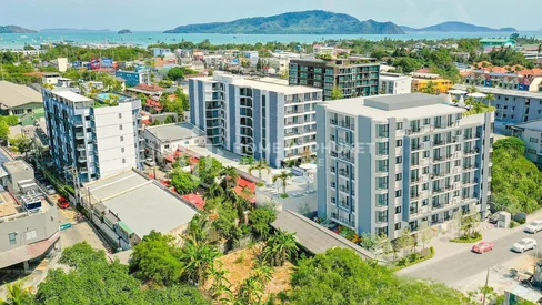 Appartements en copropriété modernes à proximité de Villa Market