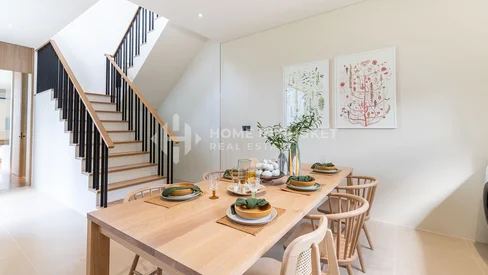 วิลล่าสไตล์ทรอปิคอล โมเดิร์นในป่าสัก