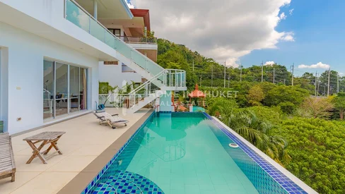 Stylish Villa Overlooking Chalong Bay