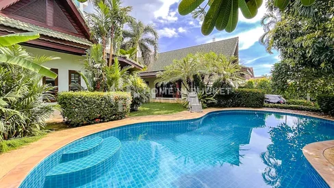 Tropical 3-Bed Pool Villa near Surin Beach