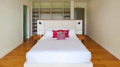 Résidence de 4 chambres avec vue sur le golf à Laguna