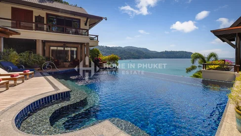 Villa de style thaïlandais avec piscine, 5 chambres en bord de mer à Kata