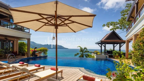 Villa de style thaïlandais avec piscine, 5 chambres en bord de mer à Kata