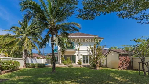 Comfortable 3-Bed Pool Villa with Large Garden