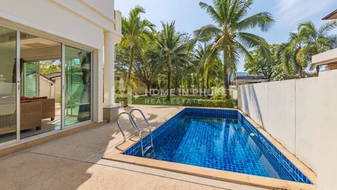 Comfortable 3-Bed Pool Villa with Large Garden