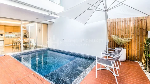 Stylish Modern Townhouses with Pool in Chalong