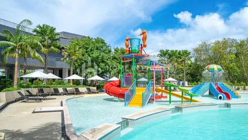 Corproprietes de style ressort avec vue sur mer à Rawai