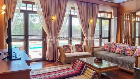 Luxurious Modern Thai Villa in Rawai