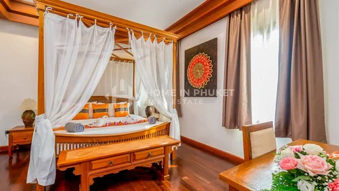 Spacious 4 Bedroom Villa near Surin Beach
