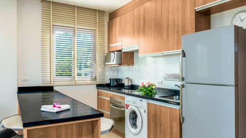 Appartement d'une chambre dans l'emplacement privilégié à Surin