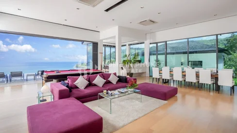 Stylish 6-Bed Villa with Superb Sea View