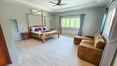 Loft-style 4 Bedrooms Villa in Rawai