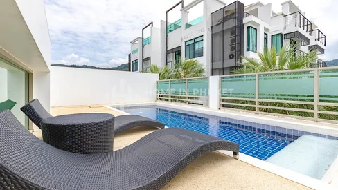 คอนโดขนาด 1 ห้องนอน พร้อมสระว่ายน้ำในกมลา