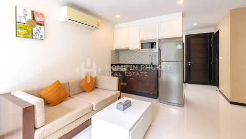 คอนโดขนาด 1 ห้องนอน พร้อมสระว่ายน้ำในกมลา