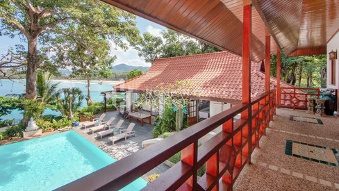 Penthouse de 3 chambres avec piscine et vue sur mer