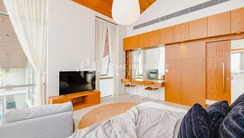 Si Sunthon Contemporary 3-4 Beds Villas