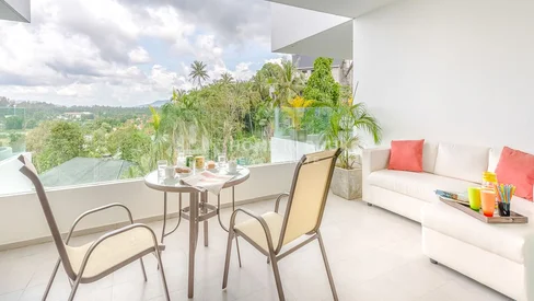 靠近Surin海滩，拥有外国人永久产权的1居室公寓