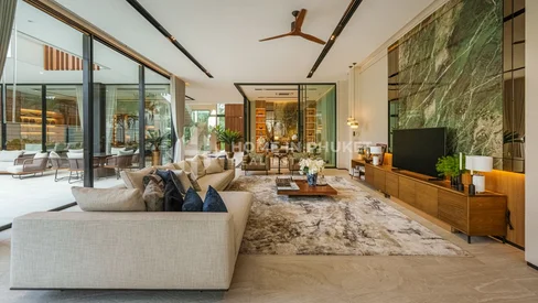 Grandes villas étonnantes de 4 chambres à Layan