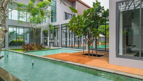 Modern 4-Bed Private Pool Villa