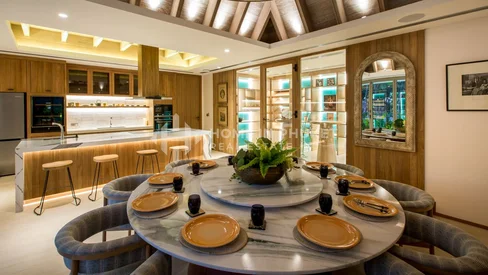 Villas de luxe avec piscine de style asiatique à Si Sunthon