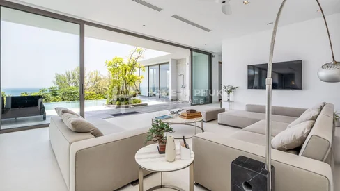 Penthouse avec vue sur l’océan et piscine privée