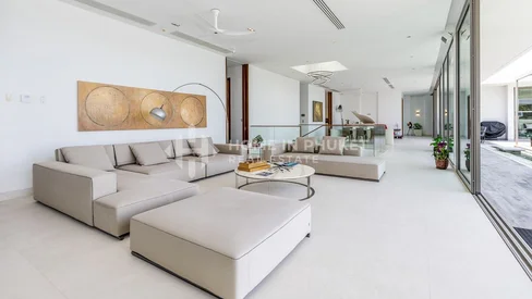 Penthouse avec vue sur l’océan et piscine privée