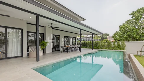 Villa moderne 4 chambres avec piscine à Phuket