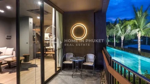 Condo moderne de 2 chambres avec vue sur la piscine à Rawai