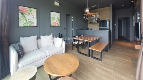 คอนโดทันสมัย 2 ห้องนอนวิวสระว่ายน้ำ