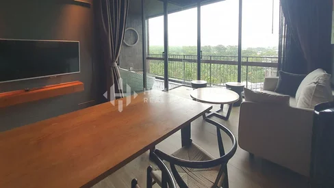 คอนโดทันสมัย 2 ห้องนอนวิวสระว่ายน้ำ