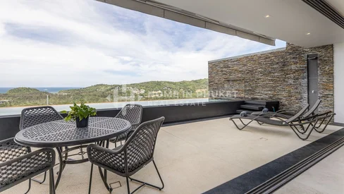 Резиденция с 3 спальнями, видом на море и собственным бассейном