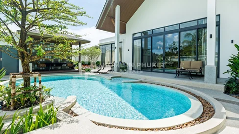 Élégante villa avec piscine de 3 chambres