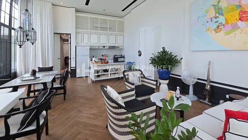 พูลวิลล่า 3 ห้องนอนในป่าสัก