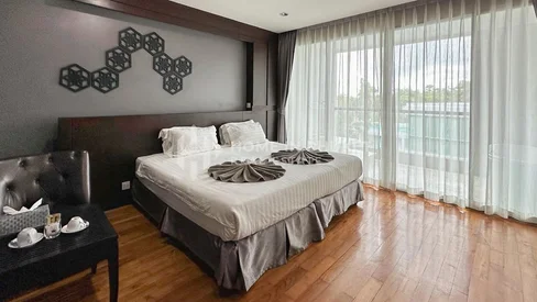 Studio avec jacuzzi à Bangtao