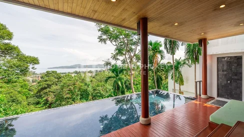 海景山坡四卧室别墅