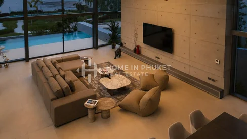 Luxury 5-Bedroom Sea View Villa