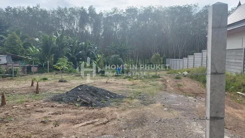 Terrain de 950 m² entouré de forêt à Si Sunthon