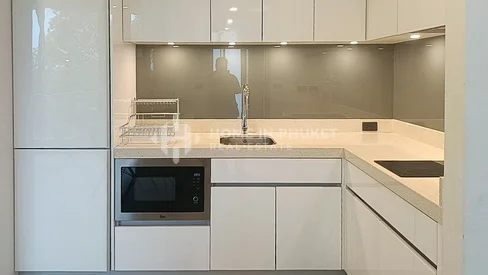 คอนโด 2 ห้องนอนพร้อมกรรมสิทธิ์แบบฟรีโฮลด์ใกล้ลากูน่า