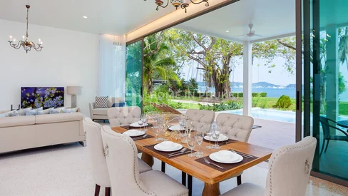 Suite 3 chambres avec piscine et jardin privé en bord de mer