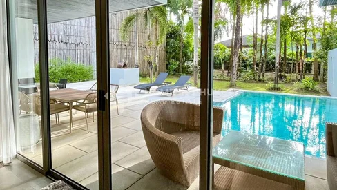 Condo de 2 chambres au rez-de-chaussée avec piscine