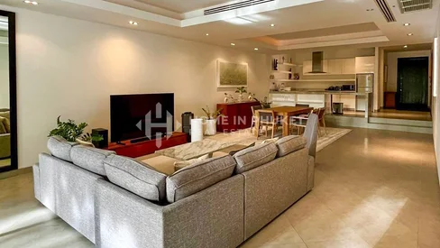 Condo de 2 chambres au rez-de-chaussée avec piscine