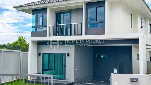 Maison 4 Chambres dans une Communauté Fermée à Koh Kaew