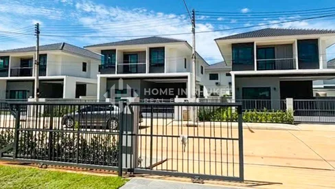 Maison 4 chambres fermée à Koh Kaew