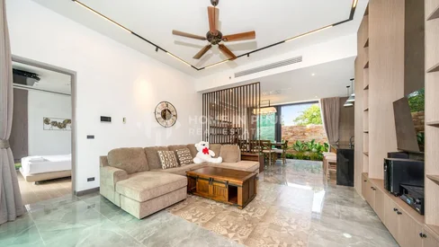 Villa indépendante avec piscine et 3 chambres à Thep Krasatti