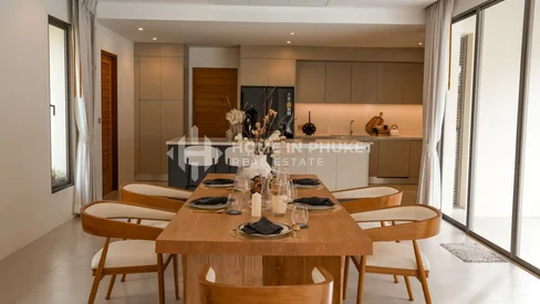 Grande villa de 3 chambres de style thaïlandais avec piscine à Pasak